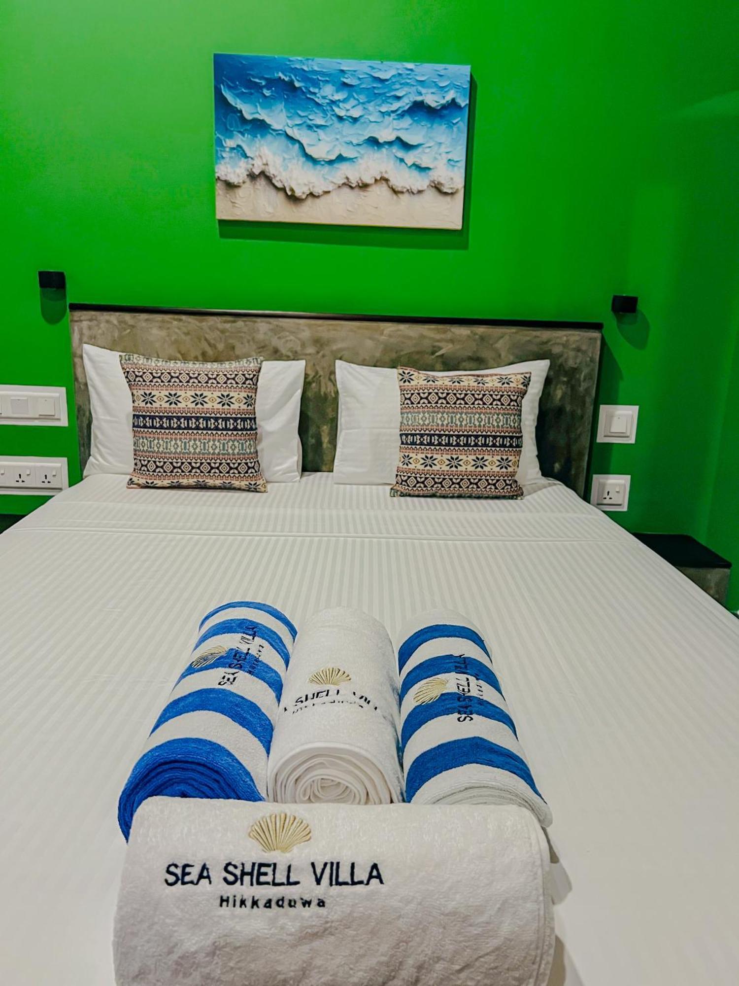 Sea Shell Villa Hikkaduwa 2 Separate Cabanas Ocean Front Villa מראה חיצוני תמונה