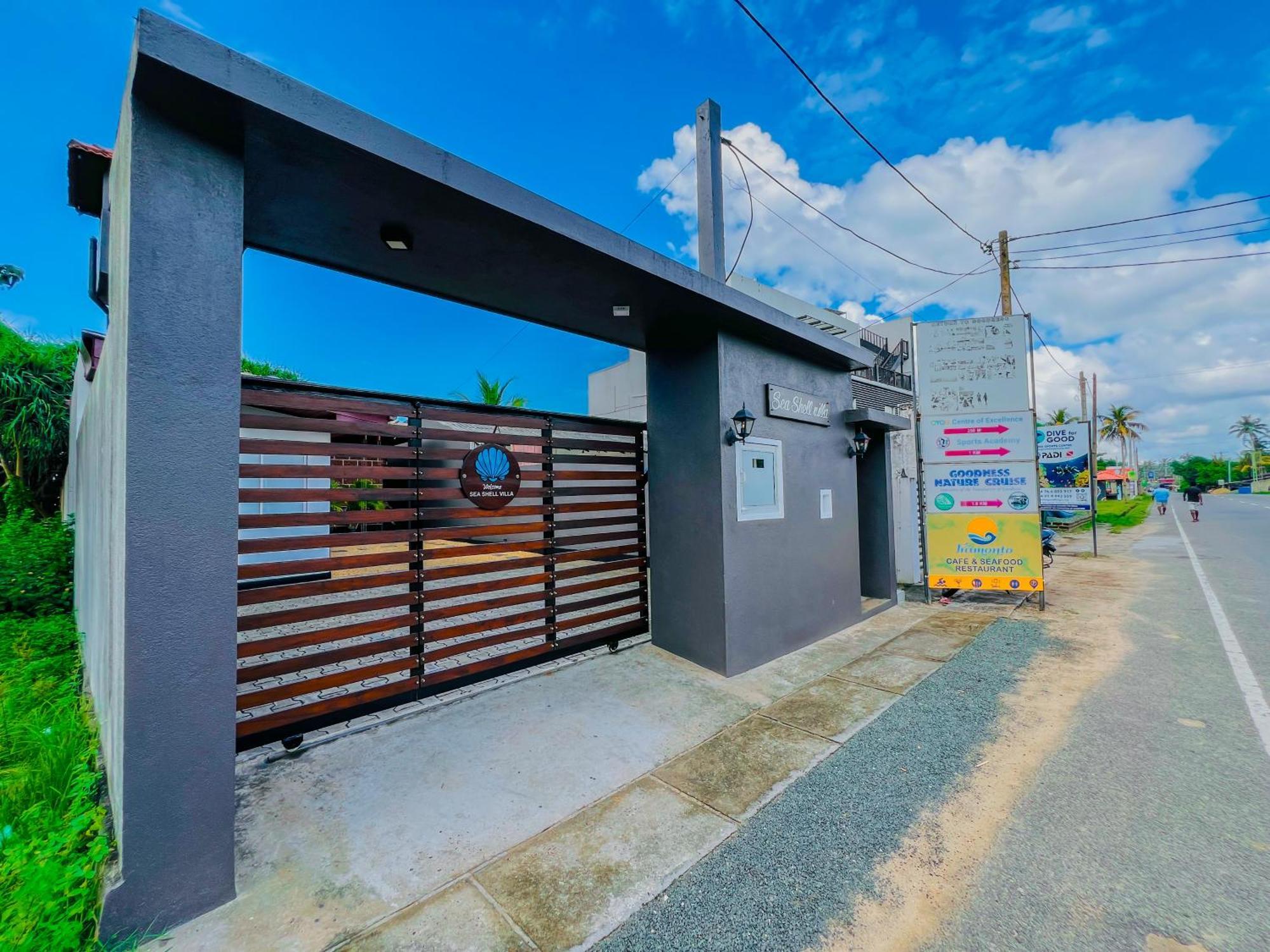 Sea Shell Villa Hikkaduwa 2 Separate Cabanas Ocean Front Villa מראה חיצוני תמונה